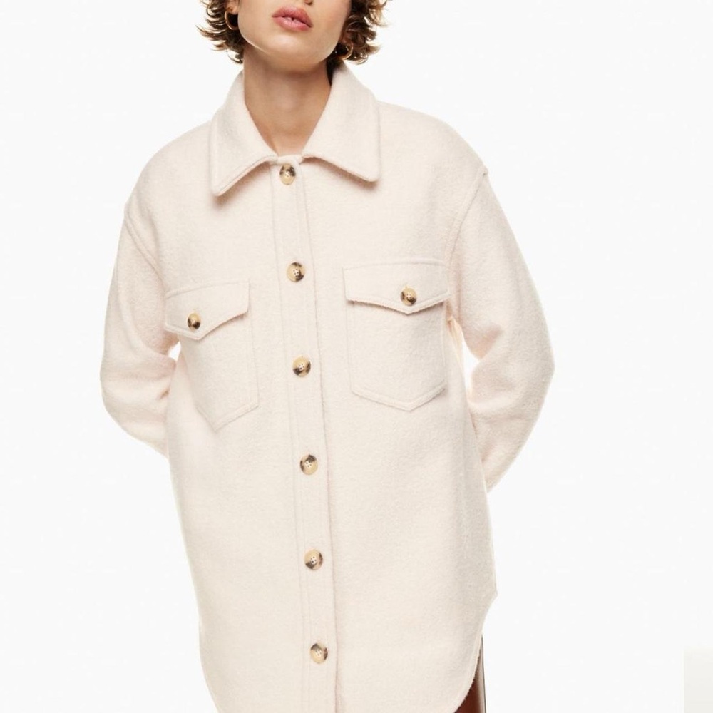 Aritzia Women's Cream Jacket: Wilfred Free The Ganna Shirt Jacket